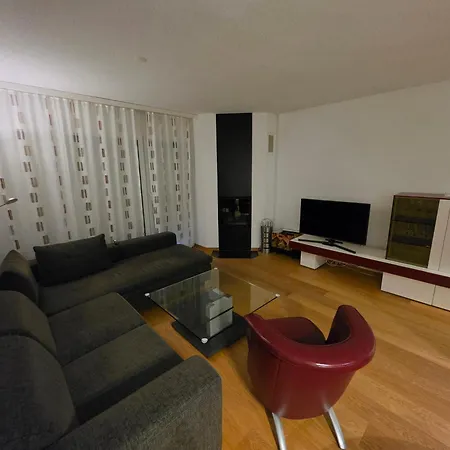 Residenz Ambassador Apartman *