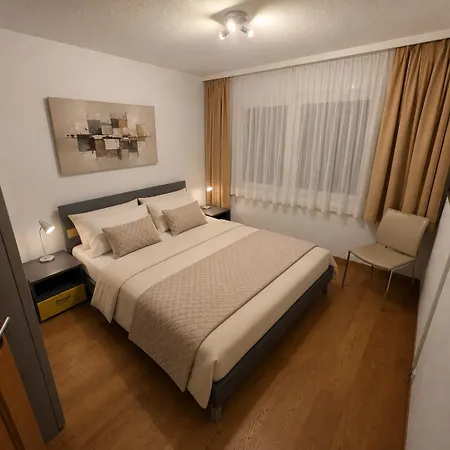 Residenz Ambassador 5 Sterne Luxus In Mit Wellness & Fitness Apartamento